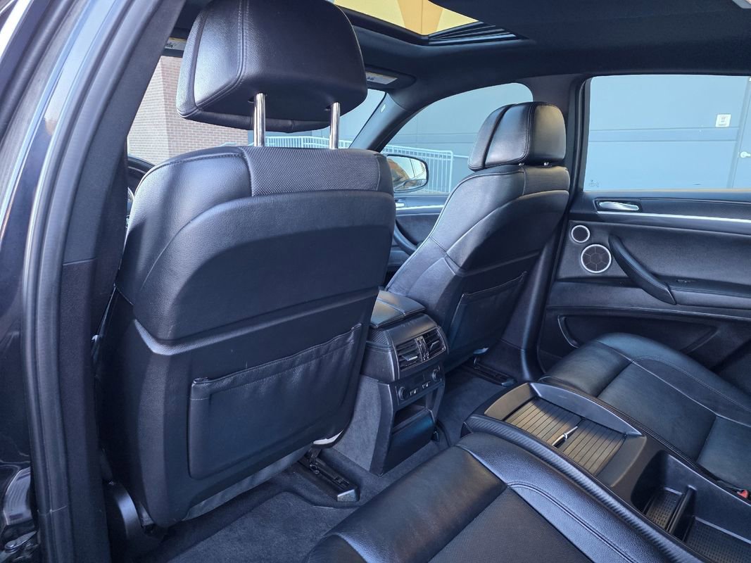 Used 2014 BMW X6 M image 25