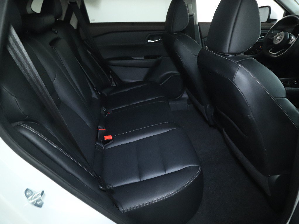 Certified 2023 Nissan Rogue SL w/ SL Premium Package AWD/4WD image 35