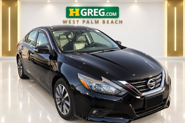 Used 2017 Nissan Altima 2.5 SL w/ Technology Package FWD image 4