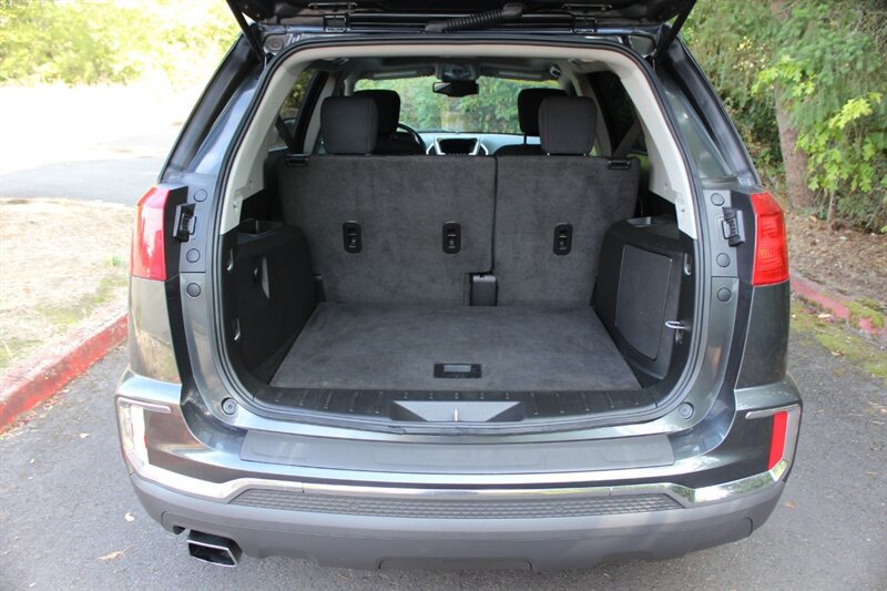 Used 2017 GMC Terrain SLE AWD/4WD image 15