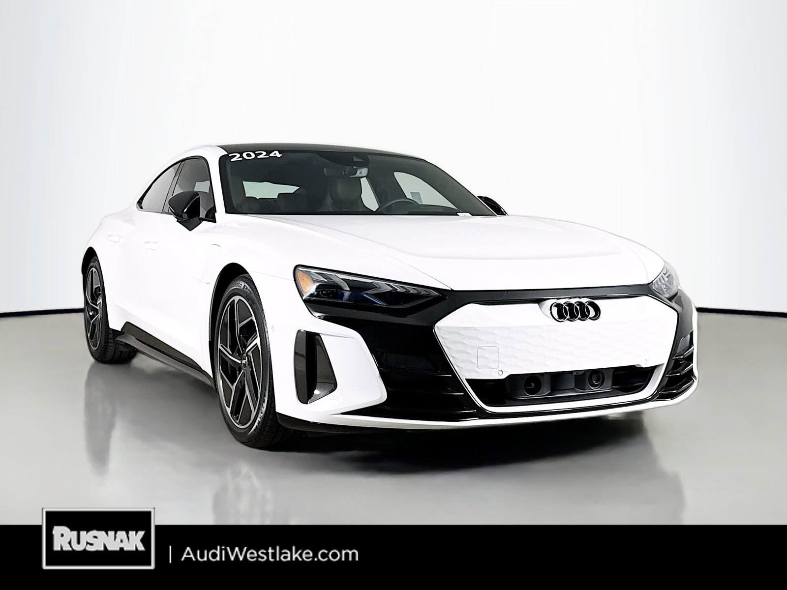 Used 2024 Audi RS e-tron GT w/ Carbon Performance Package image 1