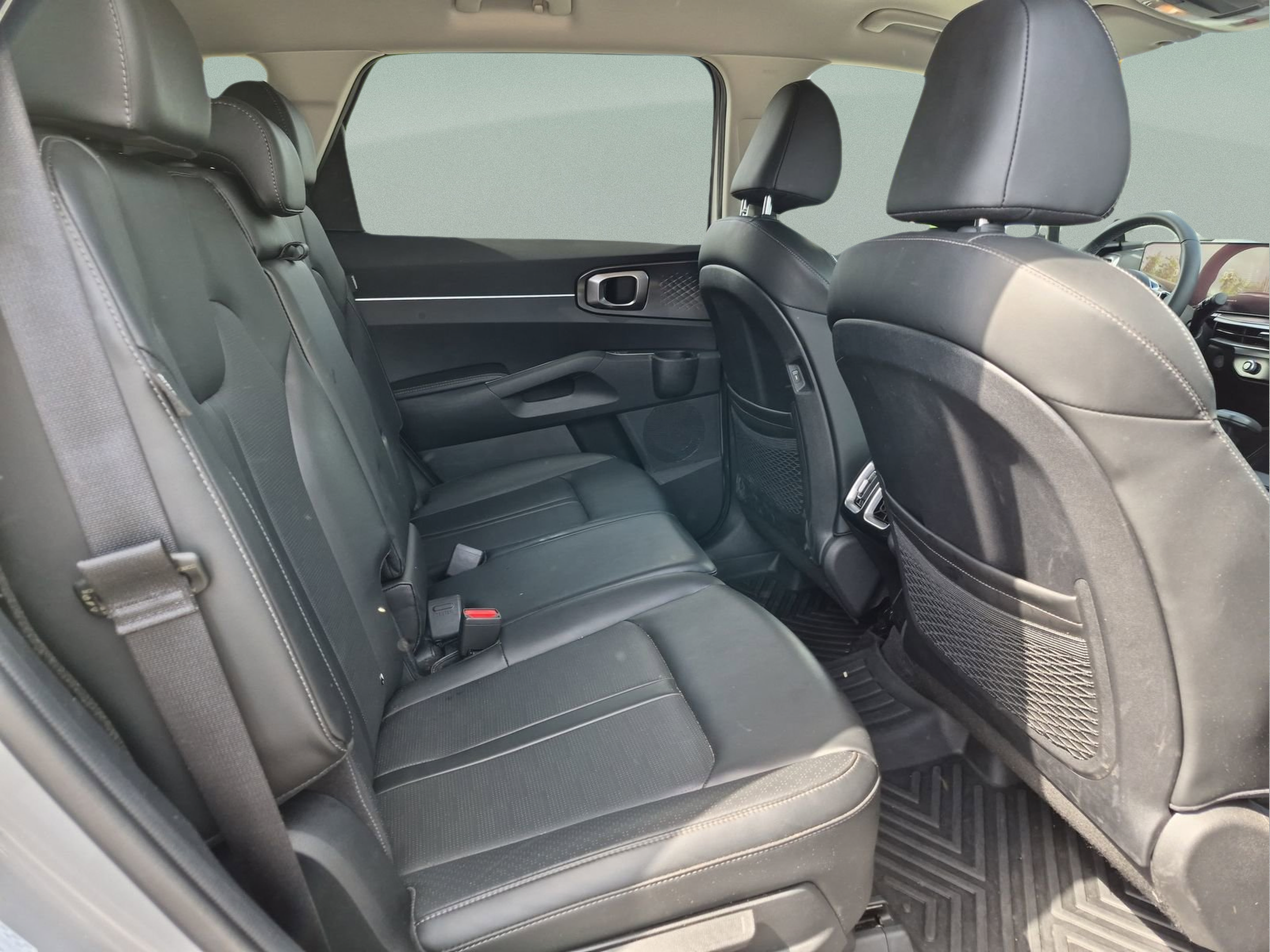 Used 2025 Kia Sorento S FWD image 18