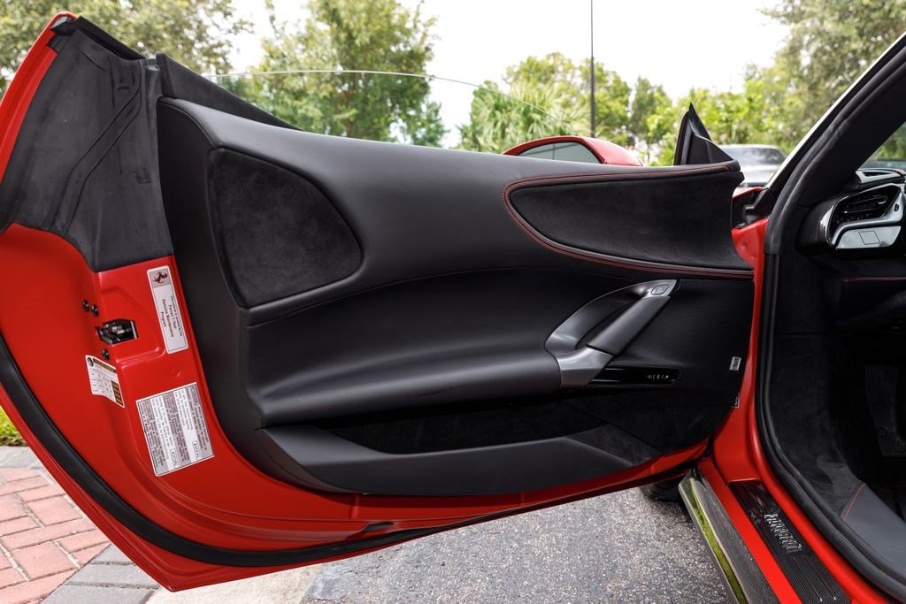 Used 2025 Ferrari SF90 Spider AWD/4WD image 22