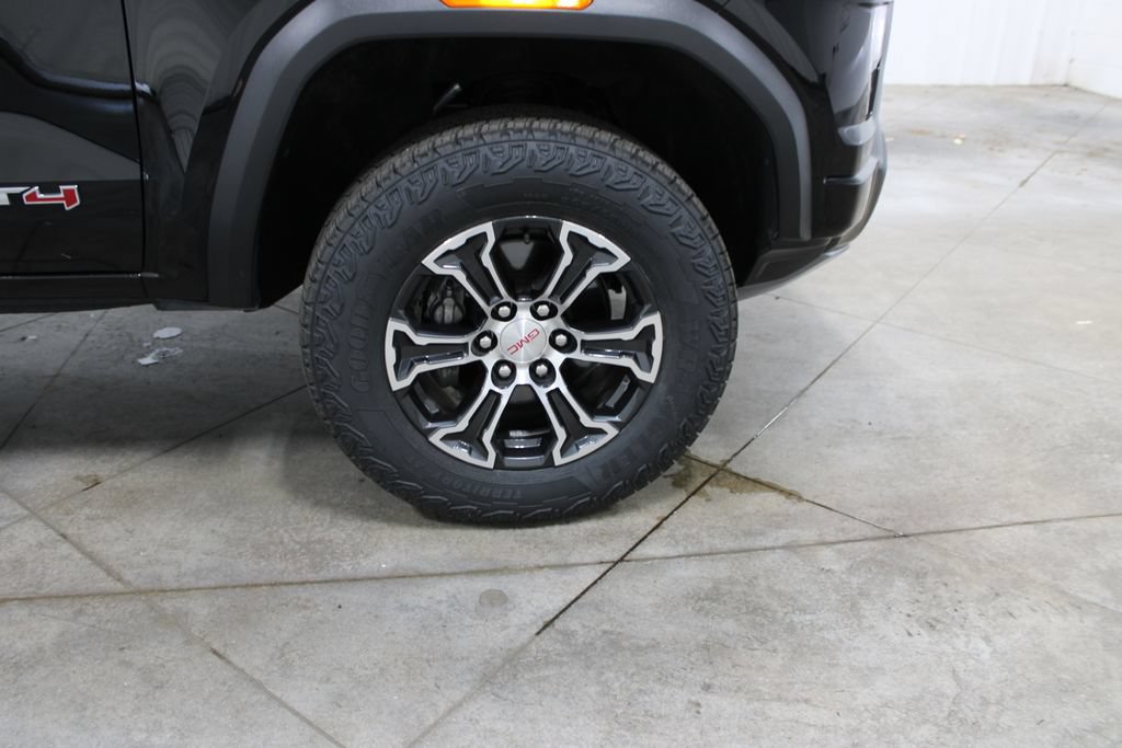 Used 2024 GMC Canyon AT4 AWD/4WD image 38