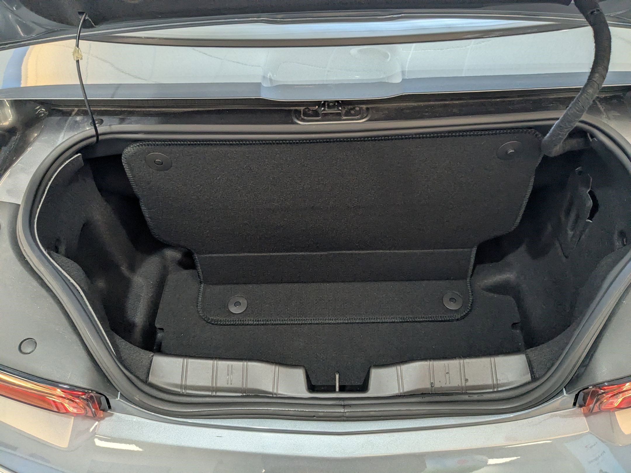 Used 2021 Chevrolet Camaro ZL1 image 19