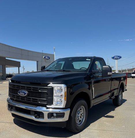 Used 2025 Ford F250 XL w/ XL Chrome Package RWD image 2