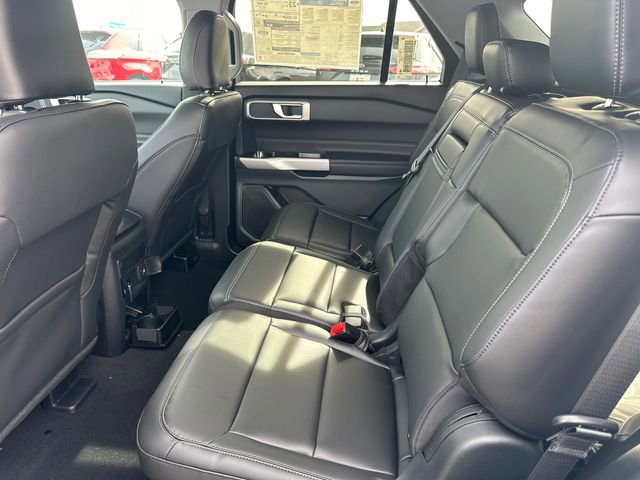 New 2024 Ford Explorer XLT w/ Equipment Group 202A image 13