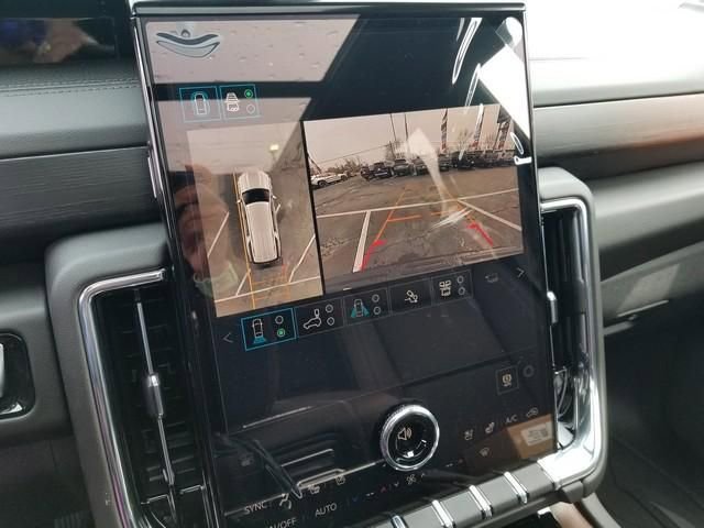 New 2026 GMC Yukon XL Denali w/ Denali Reserve Package image 20