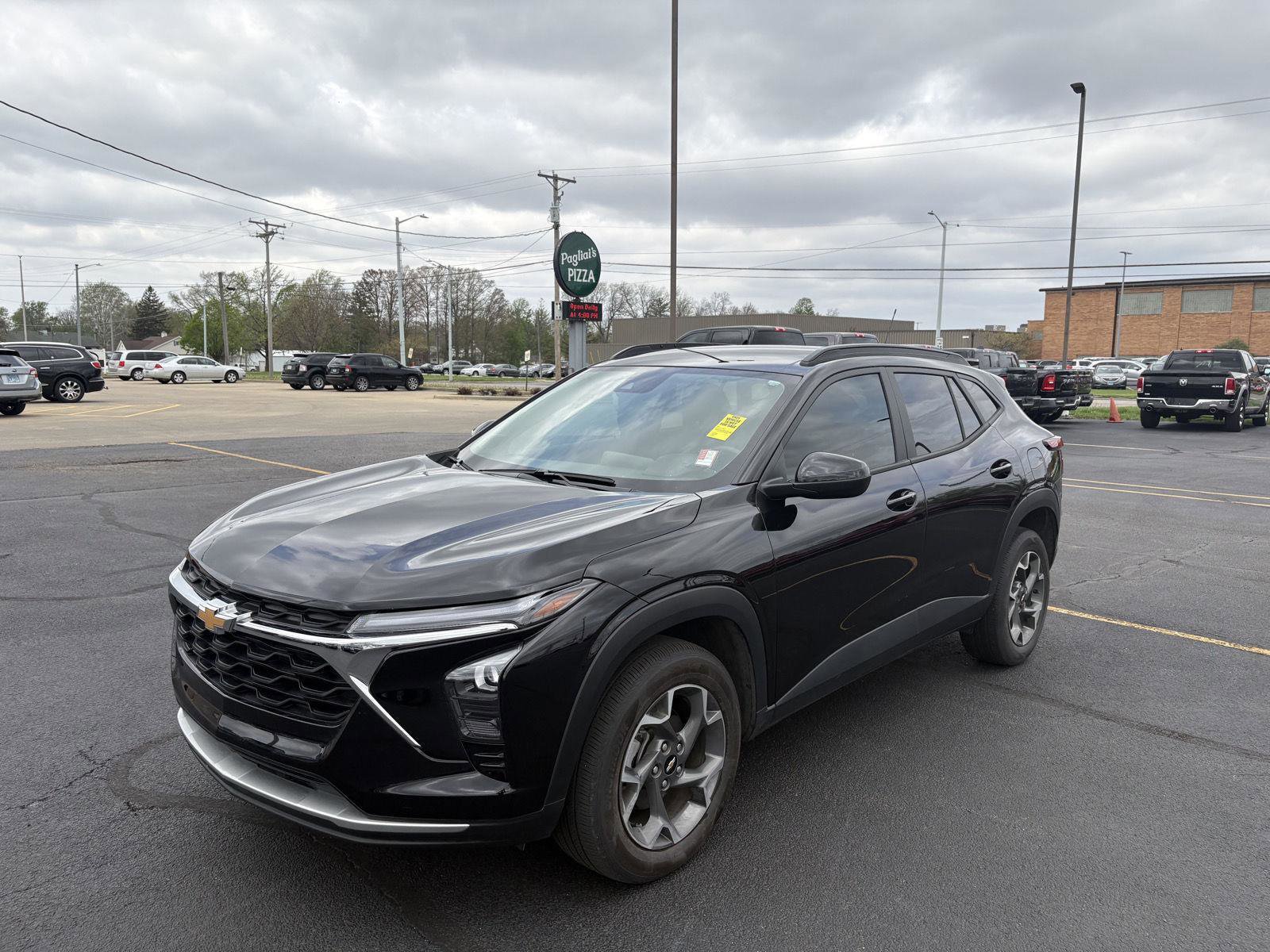 Used 2025 Chevrolet Trax LT w/ Driver Confidence Package image 19