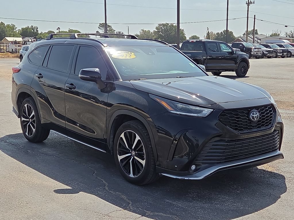 Used 2022 Toyota Highlander XSE FWD image 7