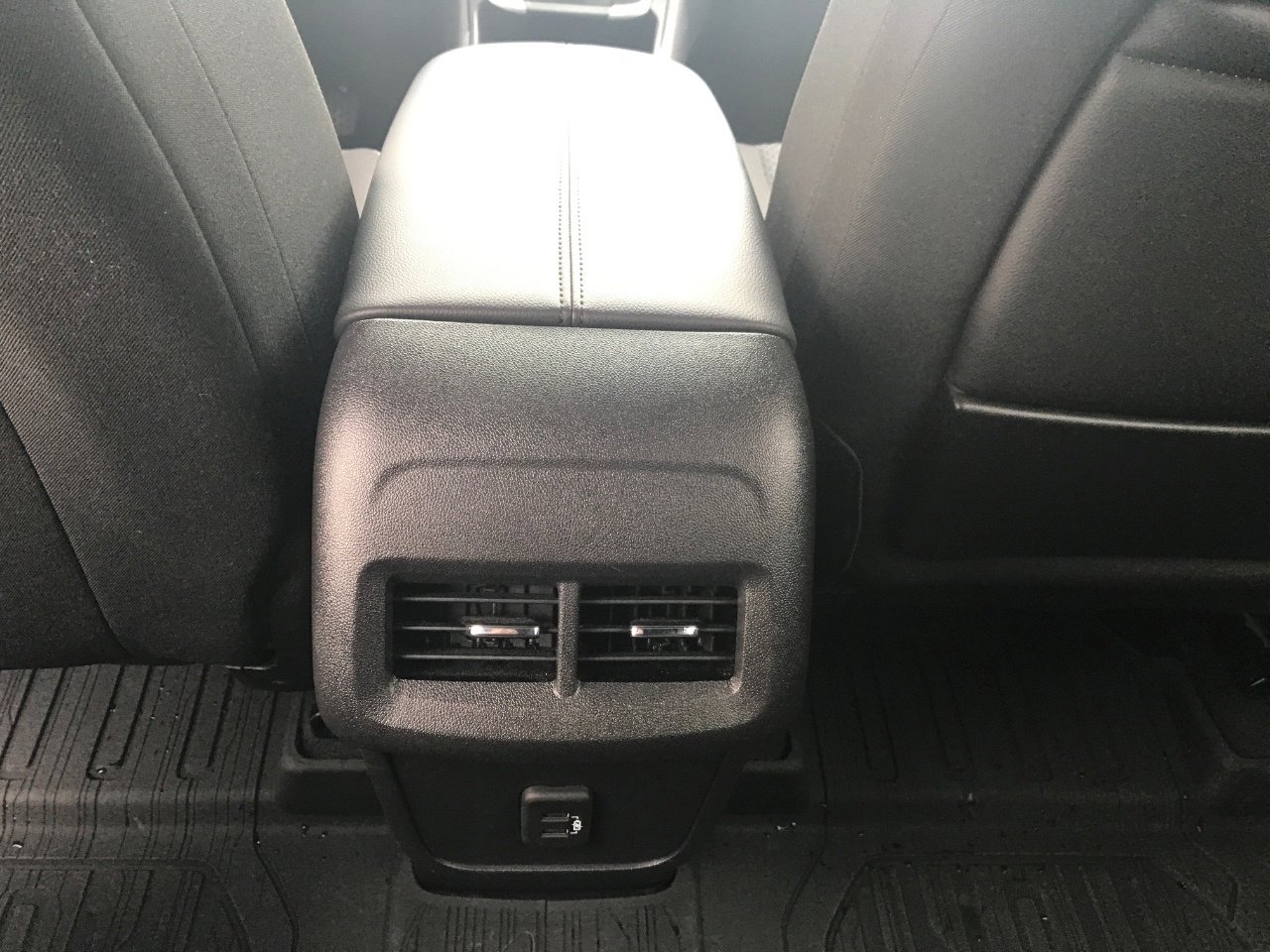 Certified 2024 GMC Terrain SLE w/ Driver Convenience Package AWD/4WD image 36