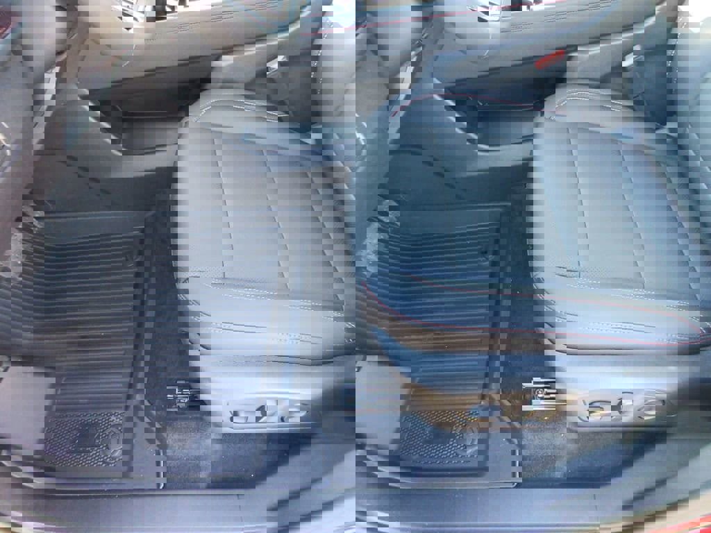 New 2026 Chevrolet Traverse Z71 w/ LPO, Floor Liner Package image 21