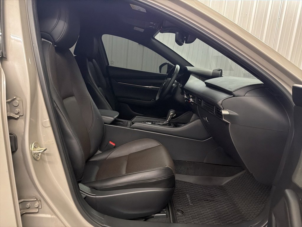 Used 2024 MAZDA MAZDA3 Hatchback w/Premium Plus Pkg image 36