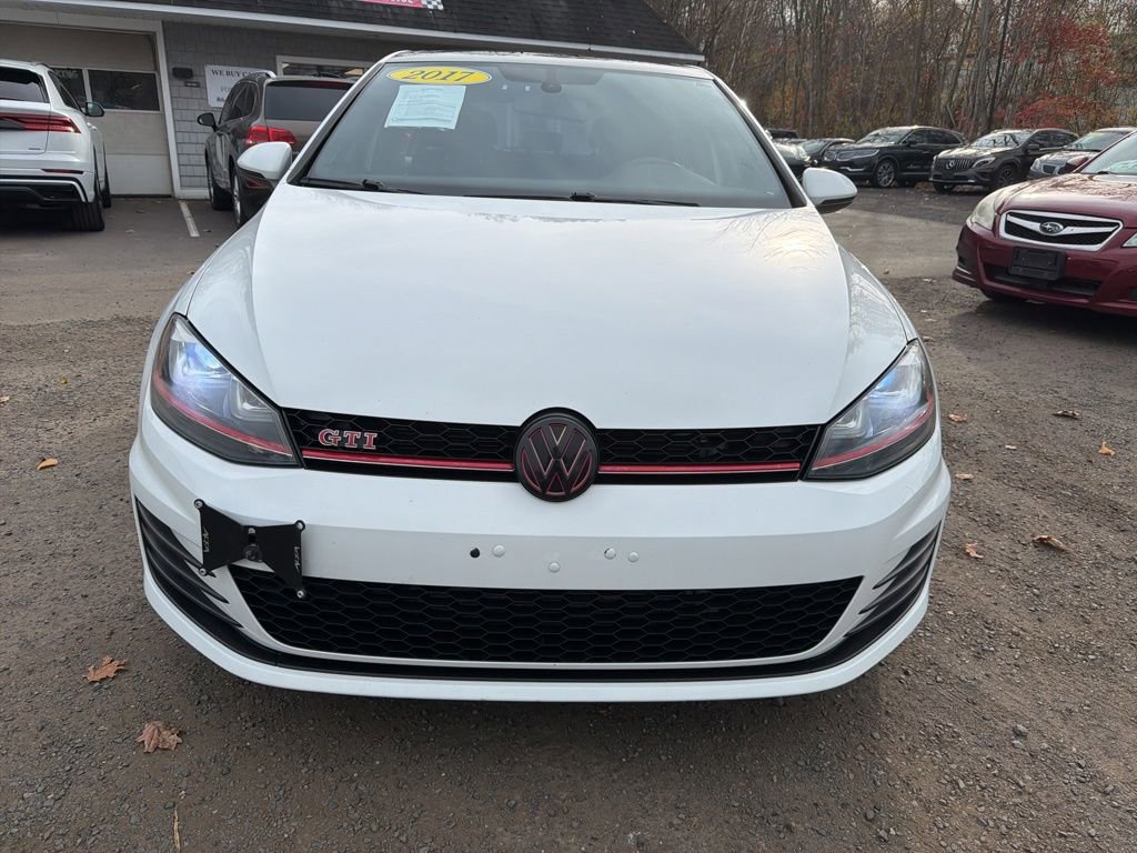 Used 2017 Volkswagen GTI SE image 2