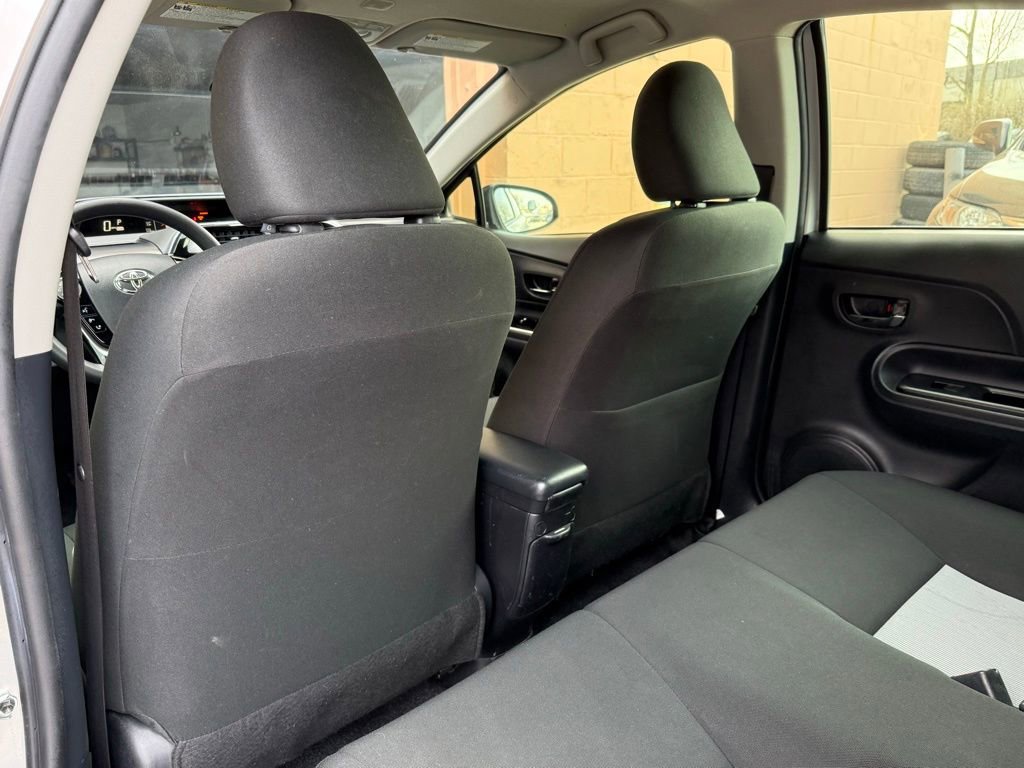 Used 2018 Toyota Prius C Two image 15