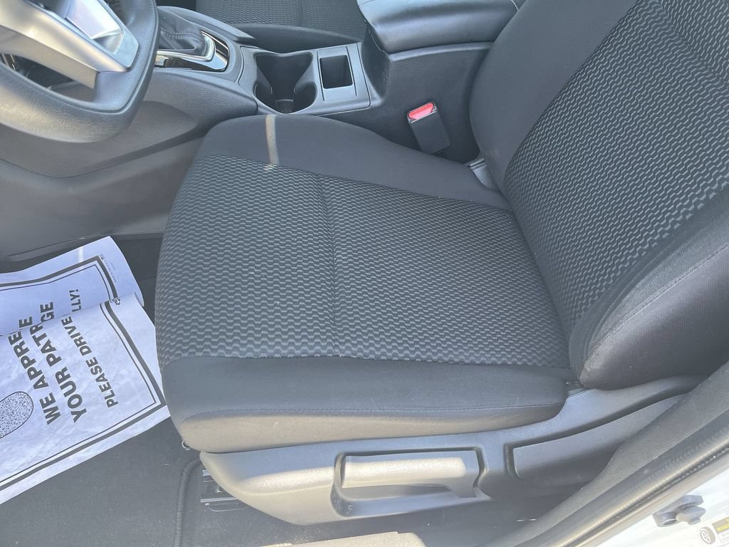 Used 2022 Nissan Rogue Sport S FWD image 12