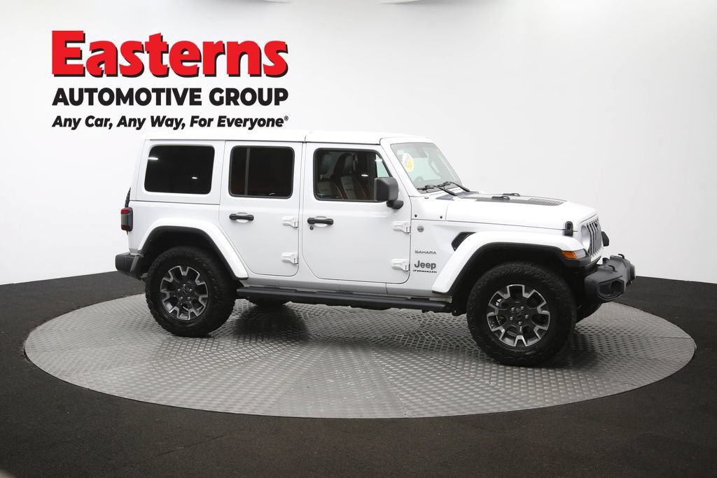 Used 2024 Jeep Wrangler Unlimited Sahara w/ Dual Top Group AWD/4WD image 46