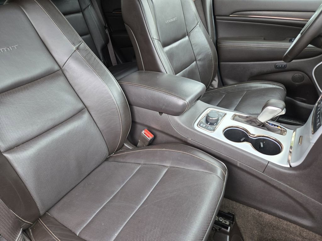 Used 2018 Jeep Grand Cherokee Summit AWD/4WD image 10