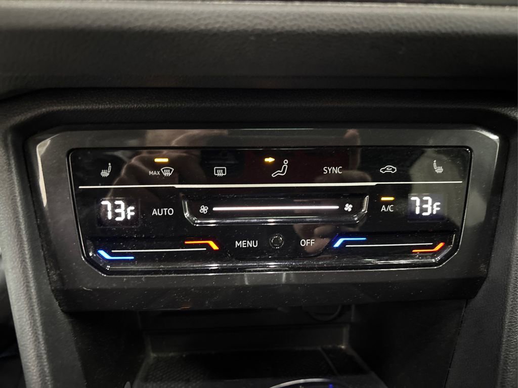 Used 2022 Volkswagen Tiguan SE image 29