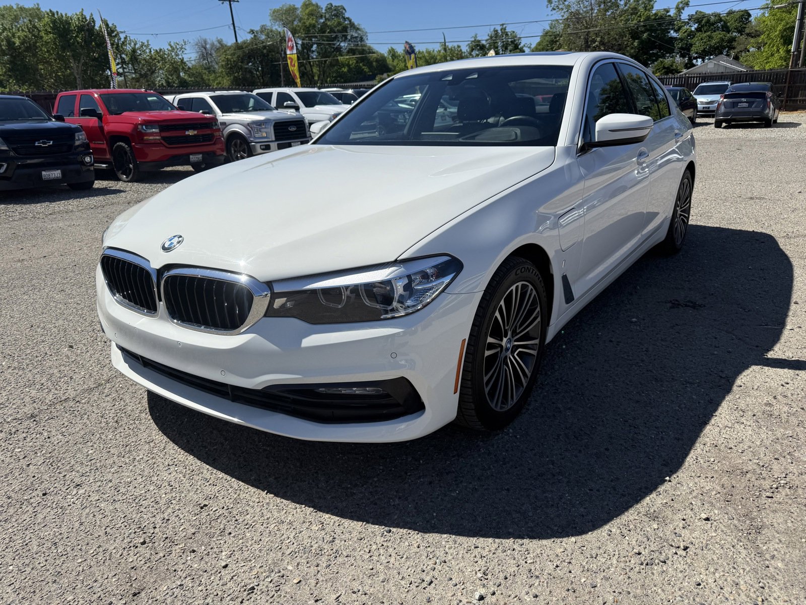 Used 2018 BMW 530e image 1