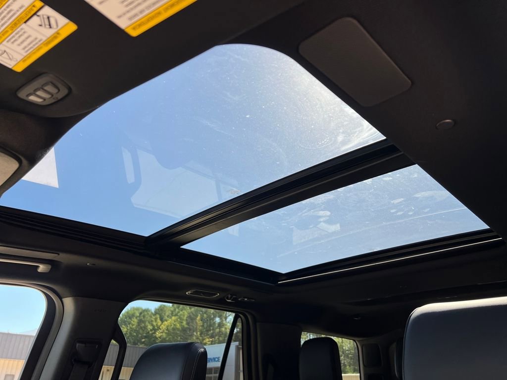 New 2025 Ford Expedition Platinum w/ Stealth Performance Package image 29