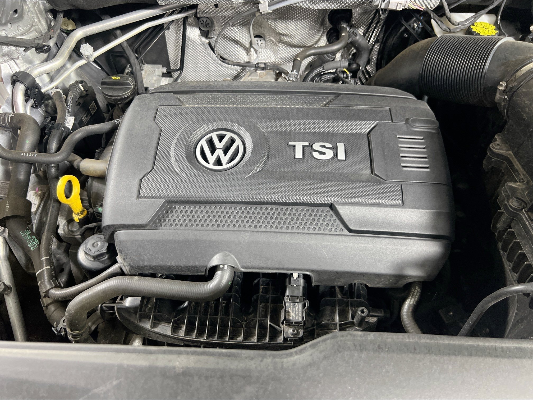Used 2023 Volkswagen Atlas Cross Sport SE AWD/4WD image 28