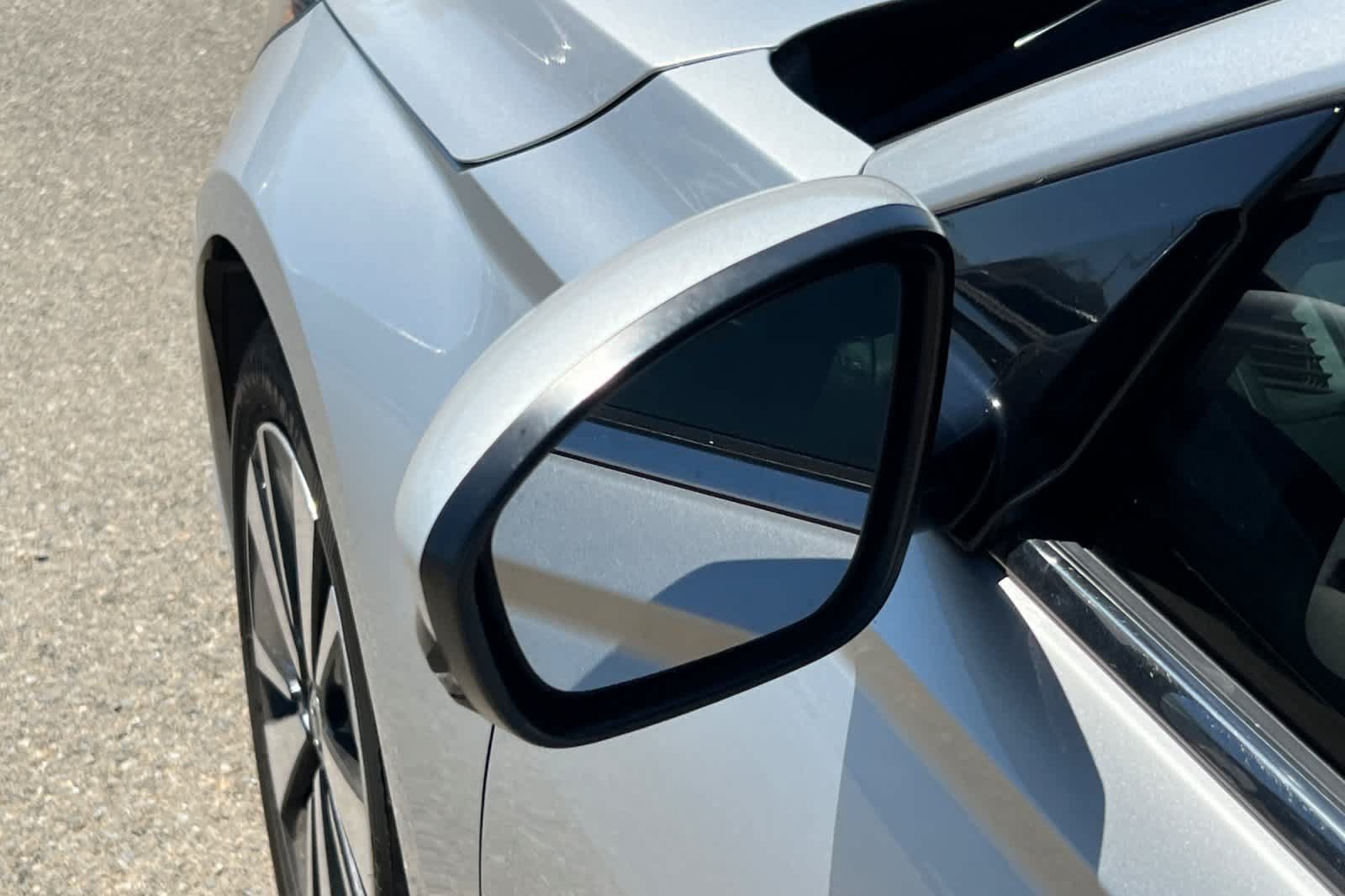Used 2019 Nissan Altima 2.5 SL FWD image 11