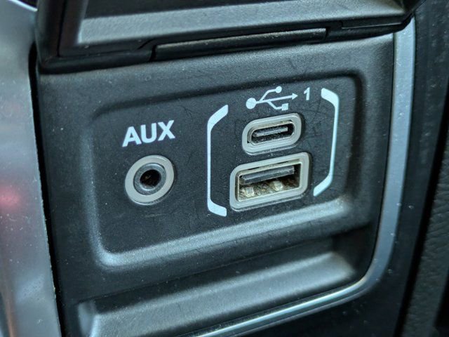 Used 2021 Jeep Gladiator Sport AWD/4WD image 19