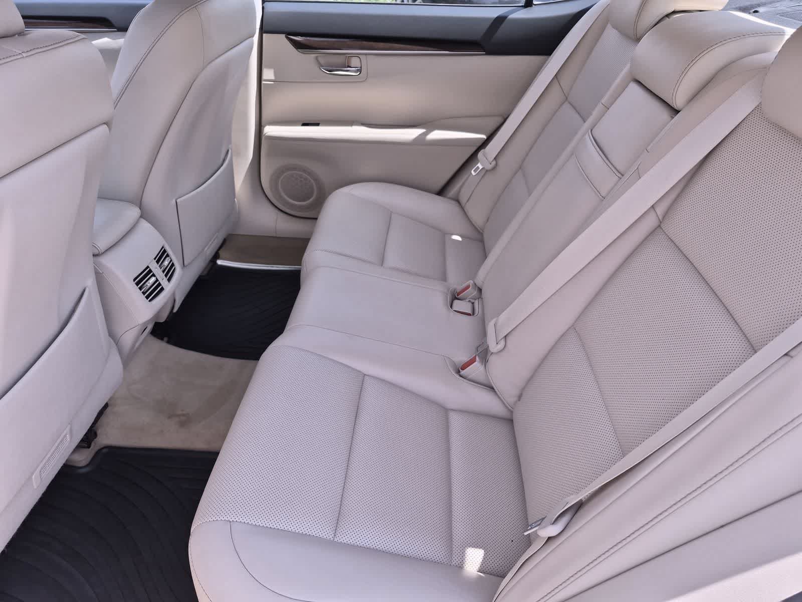 Used 2013 Lexus ES 350 w/ Luxury Pkg FWD image 20