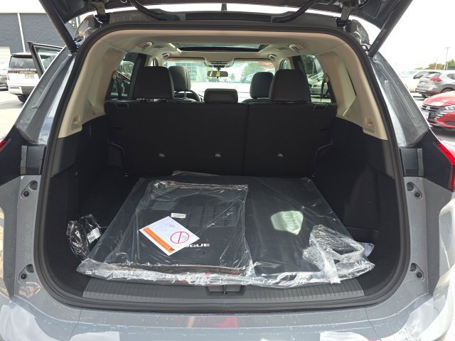 New 2027 Nissan Rogue Dark Armor AWD/4WD image 15