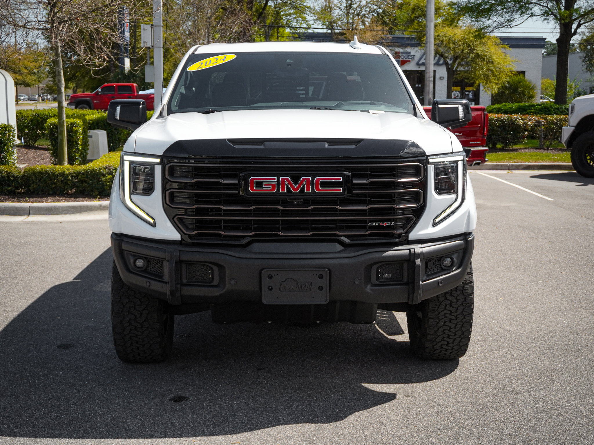 Used 2024 GMC Sierra 1500 AT4X image 3