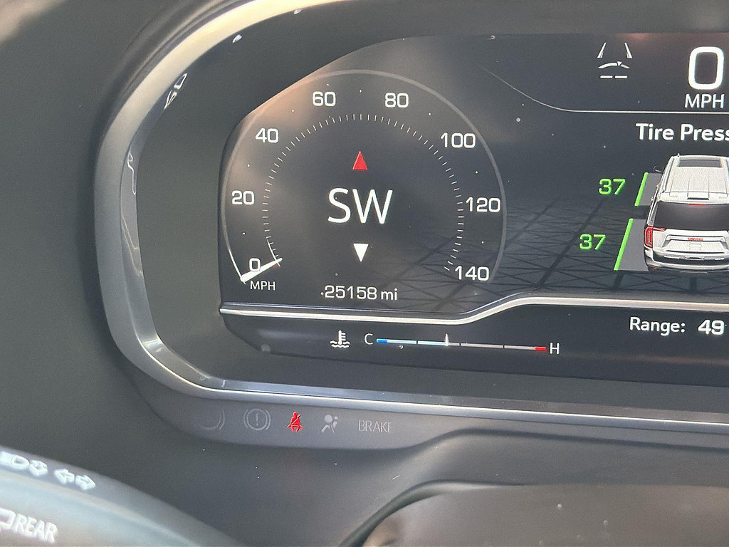 Used 2023 GMC Yukon XL SLT w/ SLT Luxury Package RWD image 11