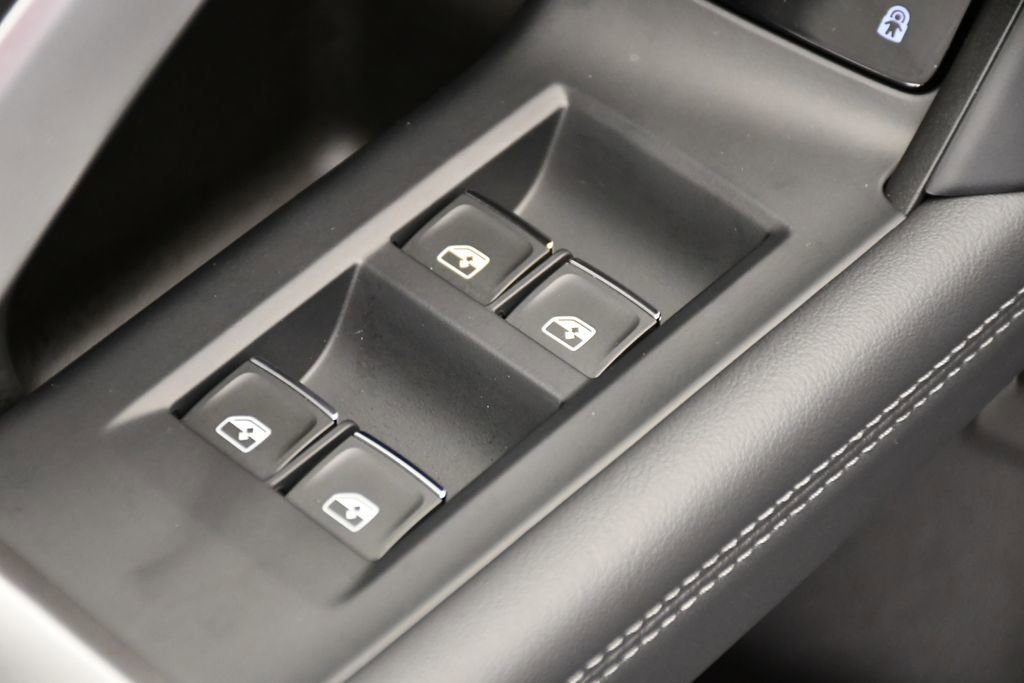 Used 2025 Audi Q5 Premium w/ Convenience Package image 34