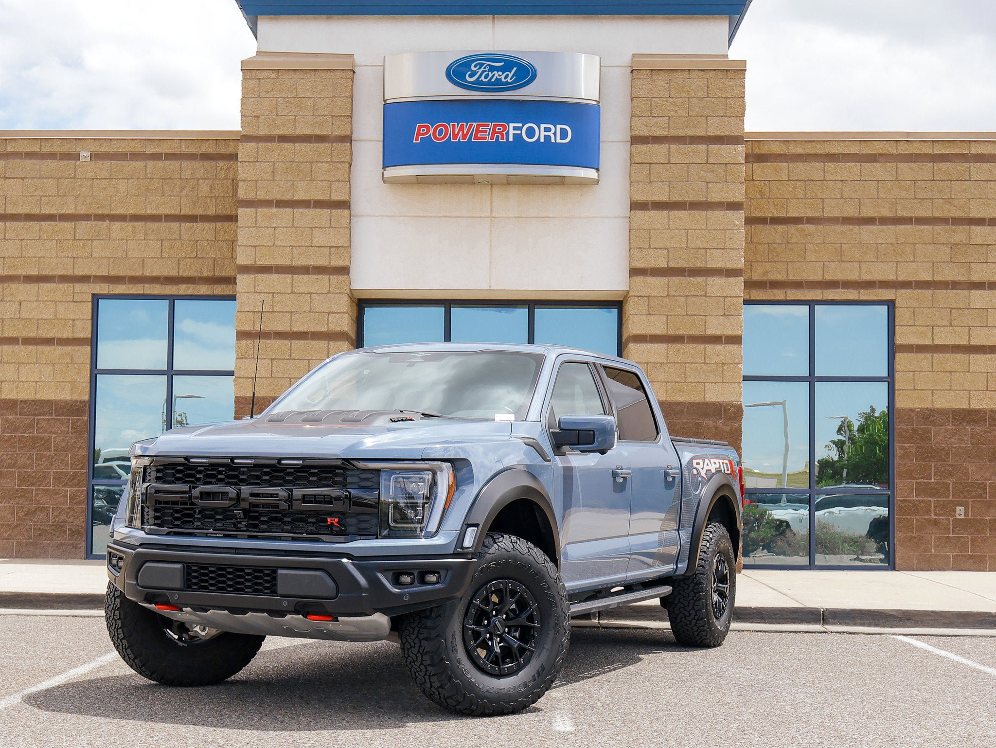 Certified 2023 Ford F150 Raptor w/ Equipment Group 802A Raptor R AWD/4WD image 2