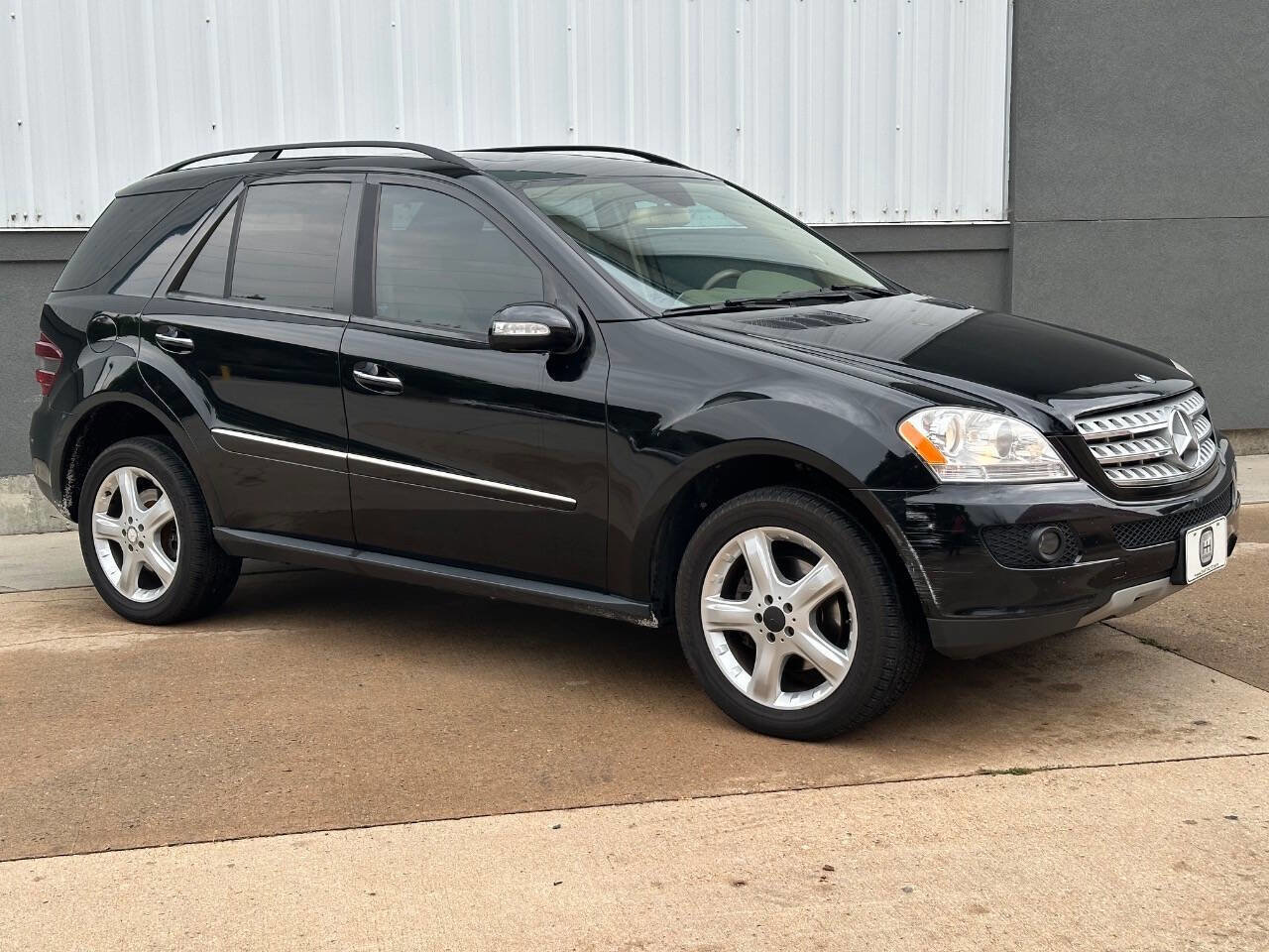 Used 2008 Mercedes-Benz ML 320 4MATIC w/ P1 Pkg image 21