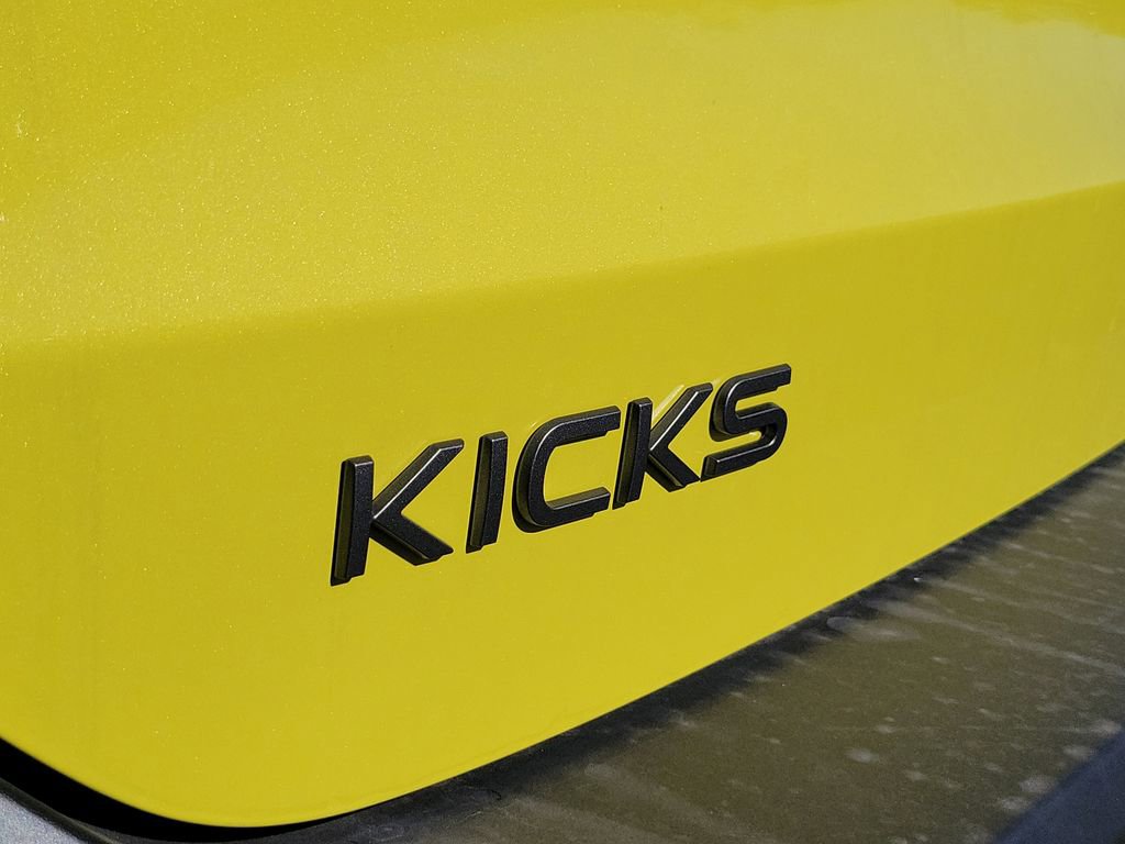 New 2026 Nissan Kicks SR w/ Illumination Package FWD image 19