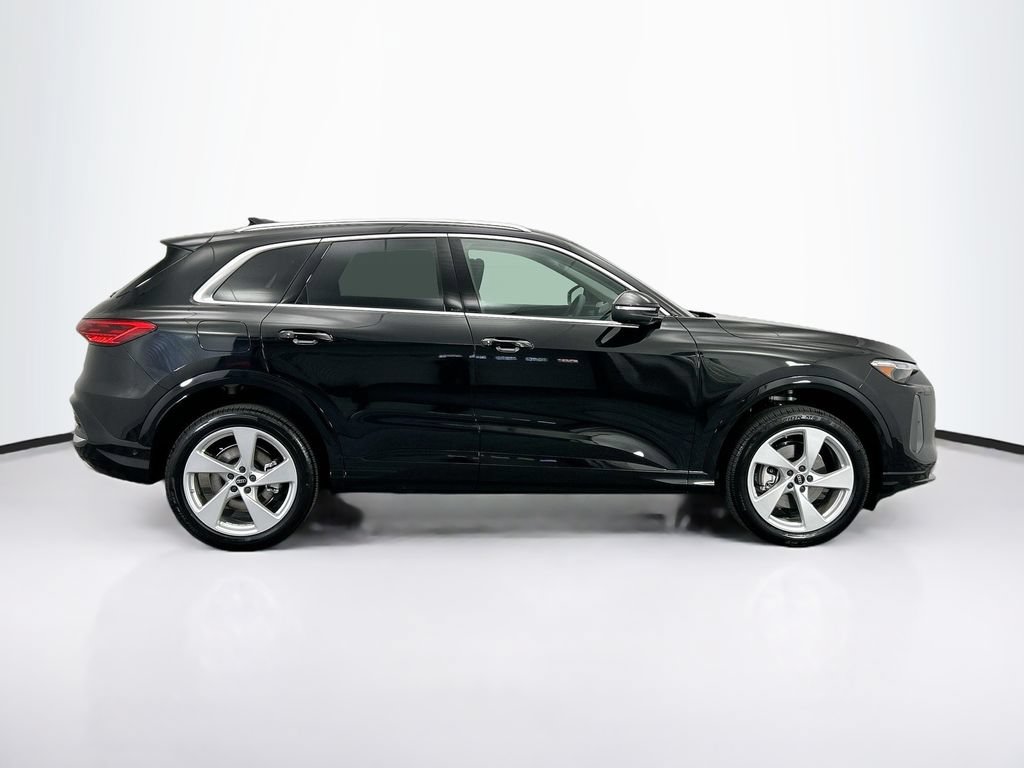 Used 2025 Audi Q5 Premium Plus AWD/4WD image 5