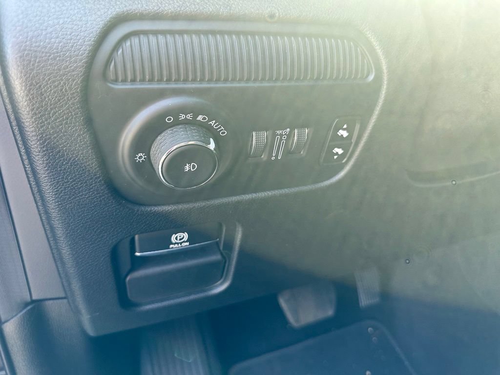 Used 2024 Jeep Wagoneer Series II AWD/4WD image 17