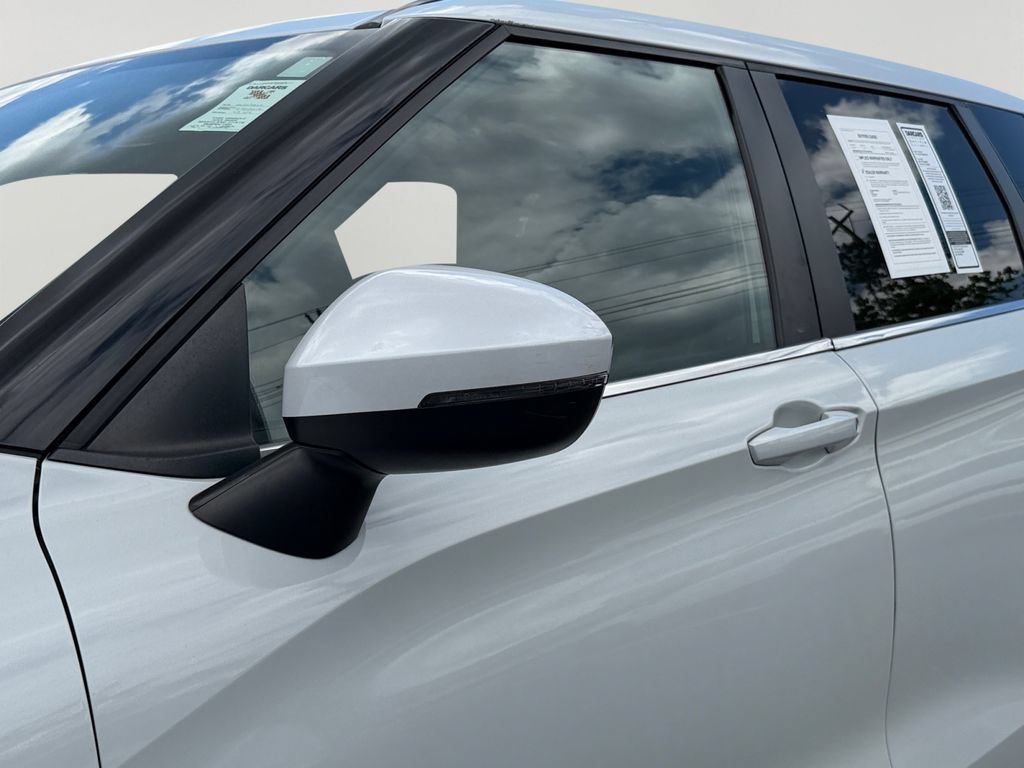 Used 2022 Mitsubishi Outlander ES AWD/4WD image 27
