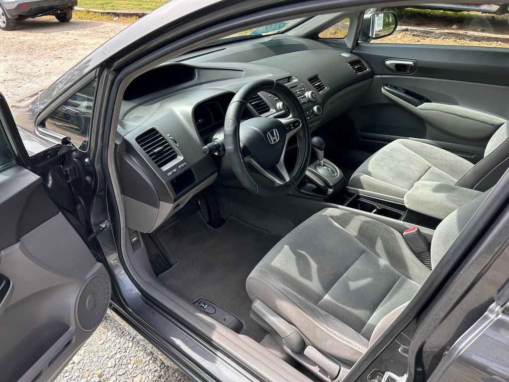 Used 2010 Honda Civic LX image 9