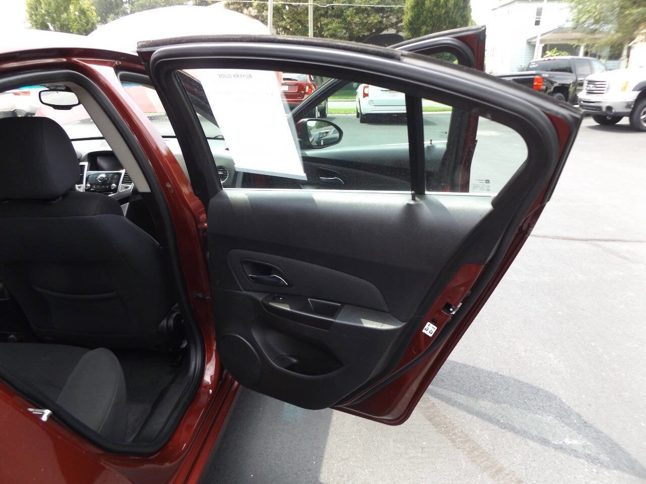 Used 2016 Chevrolet Cruze LT image 27