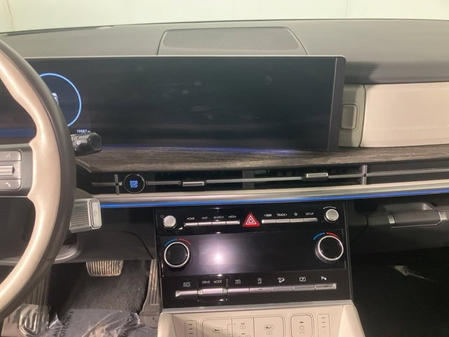 Used 2024 Hyundai Santa Fe Calligraphy image 21