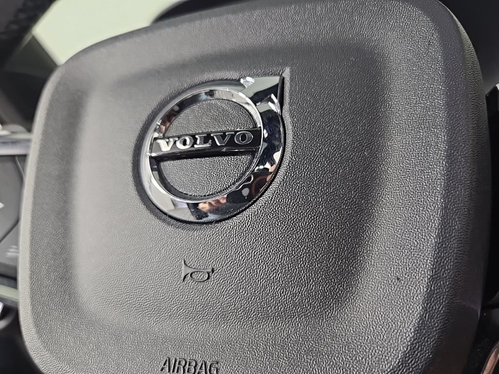 Certified 2023 Volvo XC40 Recharge Plus w/ Protection Package Premier AWD/4WD image 30