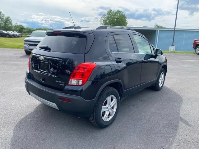 Used 2016 Chevrolet Trax LT w/ LT Convenience Package AWD/4WD image 22
