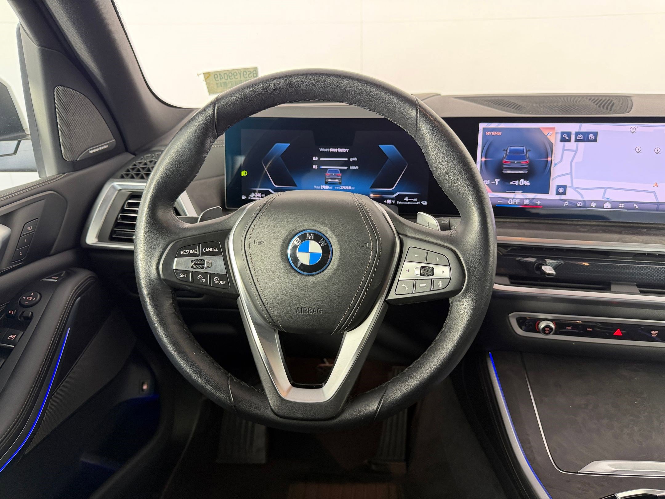 Used 2025 BMW X5 xDrive50e w/ Premium Package AWD/4WD image 15