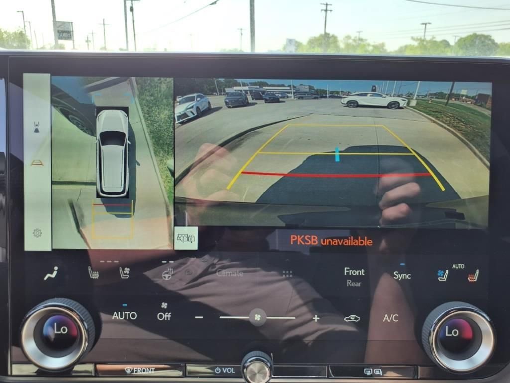 New 2025 Lexus TX 500h AWD image 14