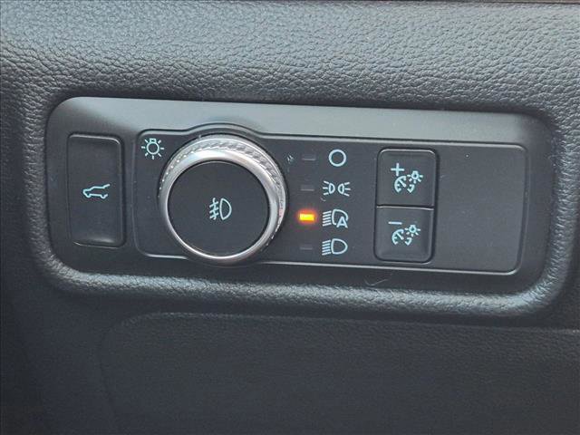 Used 2020 Ford Explorer Limited RWD image 4