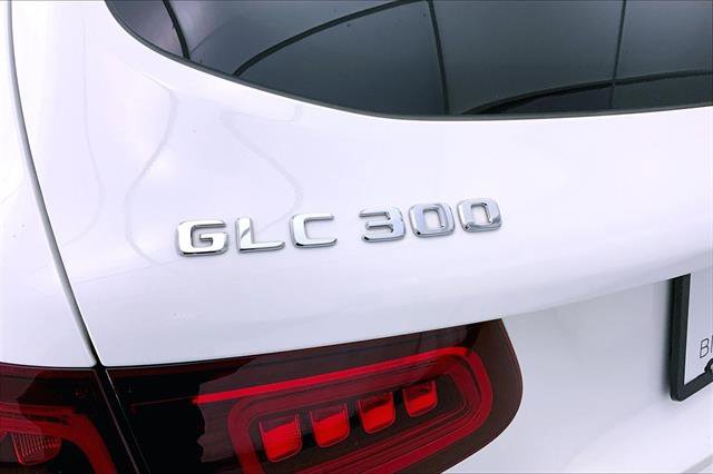 Used 2021 Mercedes-Benz GLC 300 4MATIC image 7