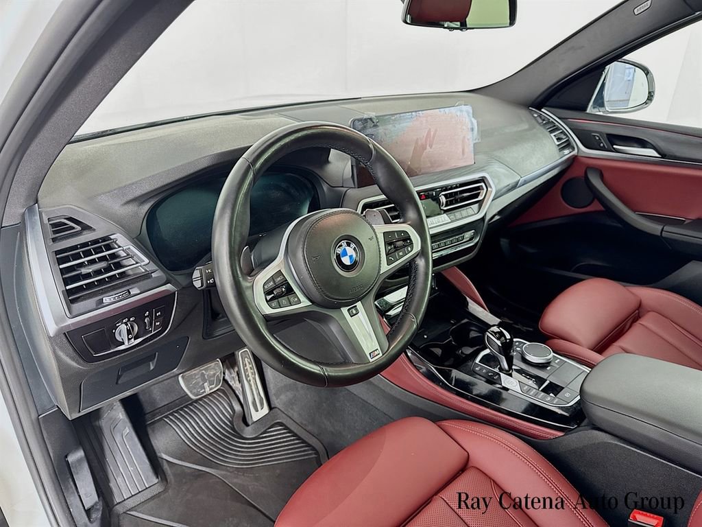 Used 2024 BMW X4 xDrive30i w/ M Sport Package image 9