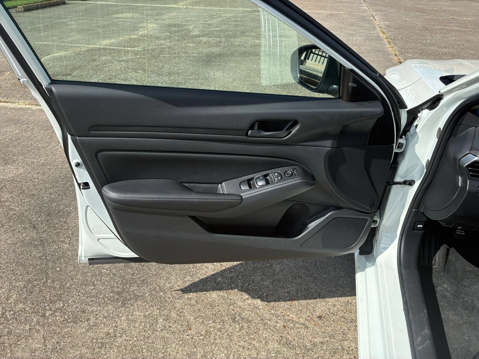 Used 2026 Nissan Altima 2.5 SV FWD image 18